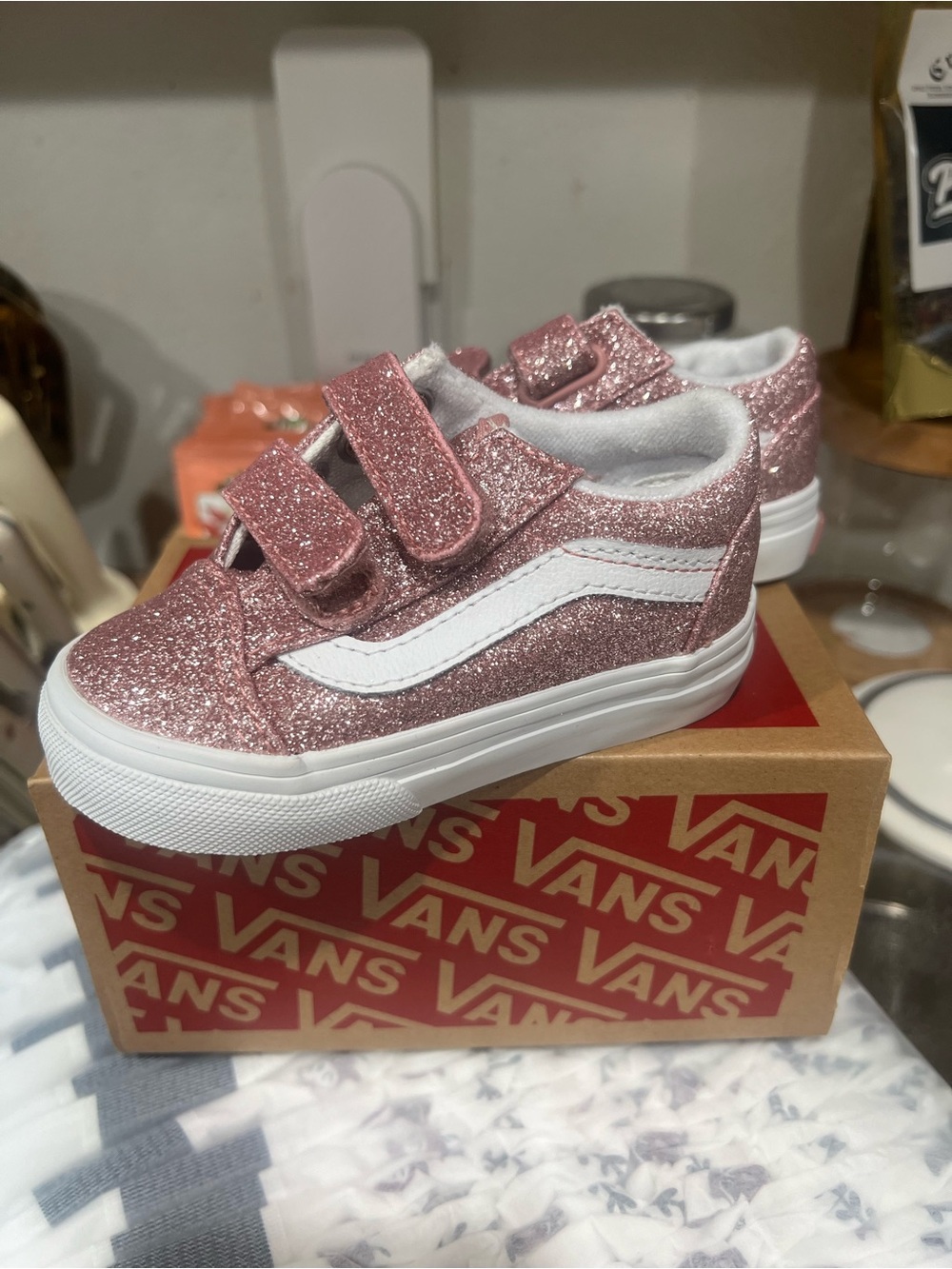 Vans Kids Rose Pink Glitter Old Skool V Sneakers *** FLASHH SALEEE***